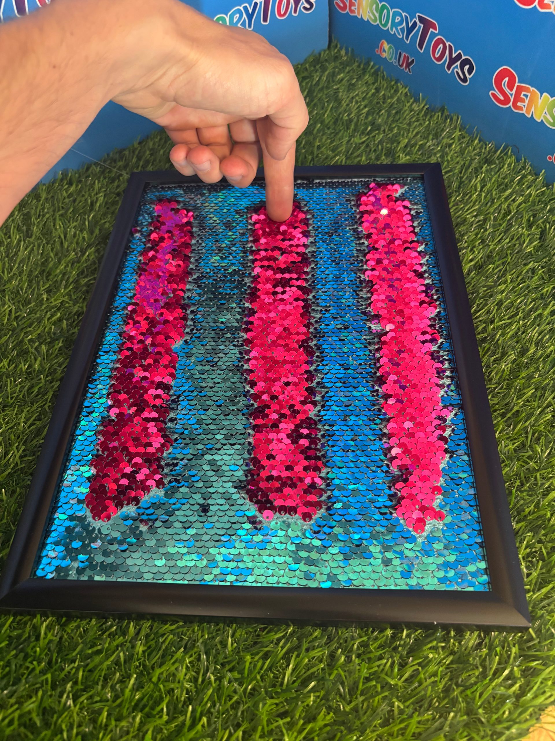 Sequin Wall Board - Image 10
