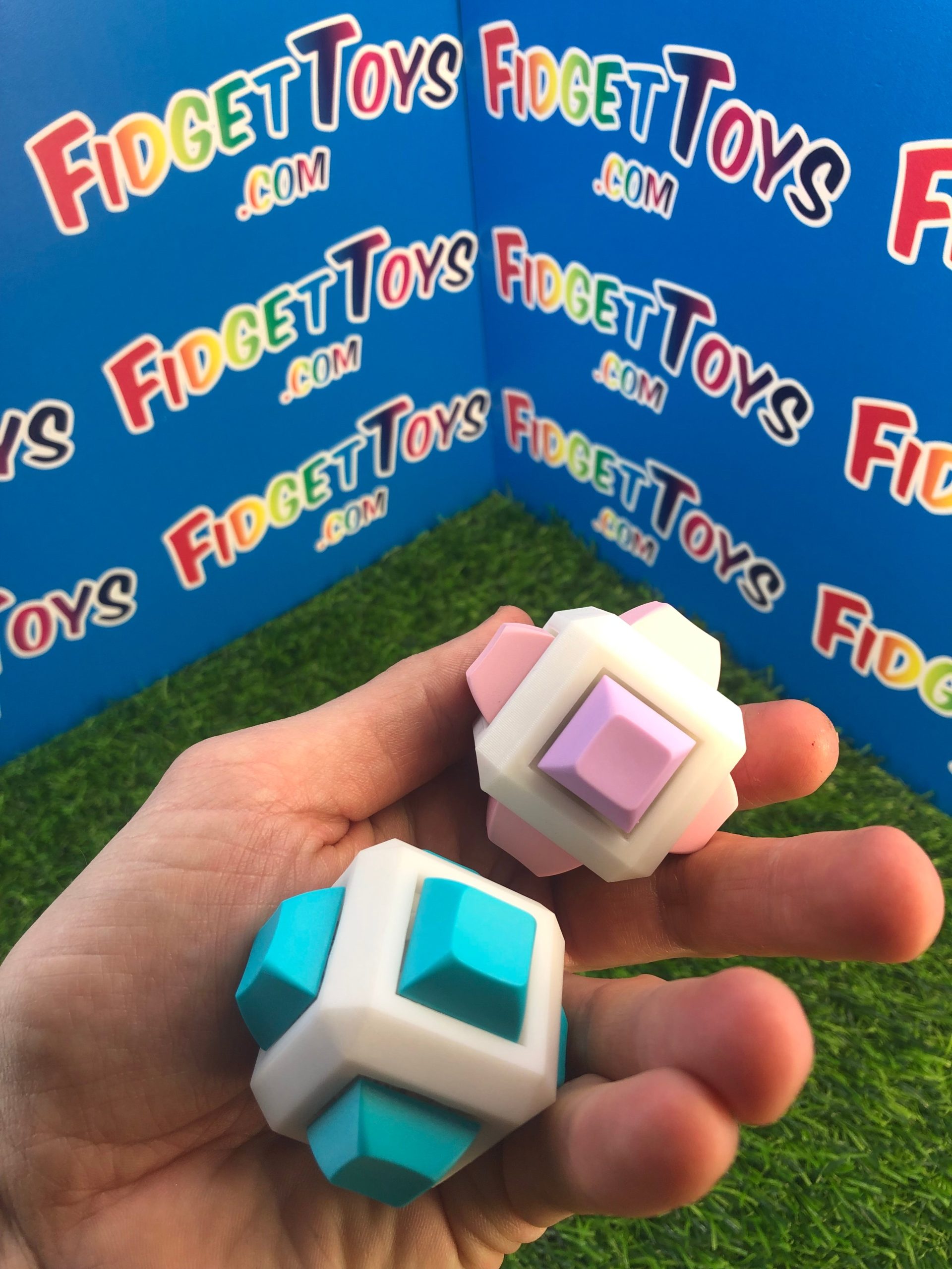 Clicky Mechanical Fidget - Image 3
