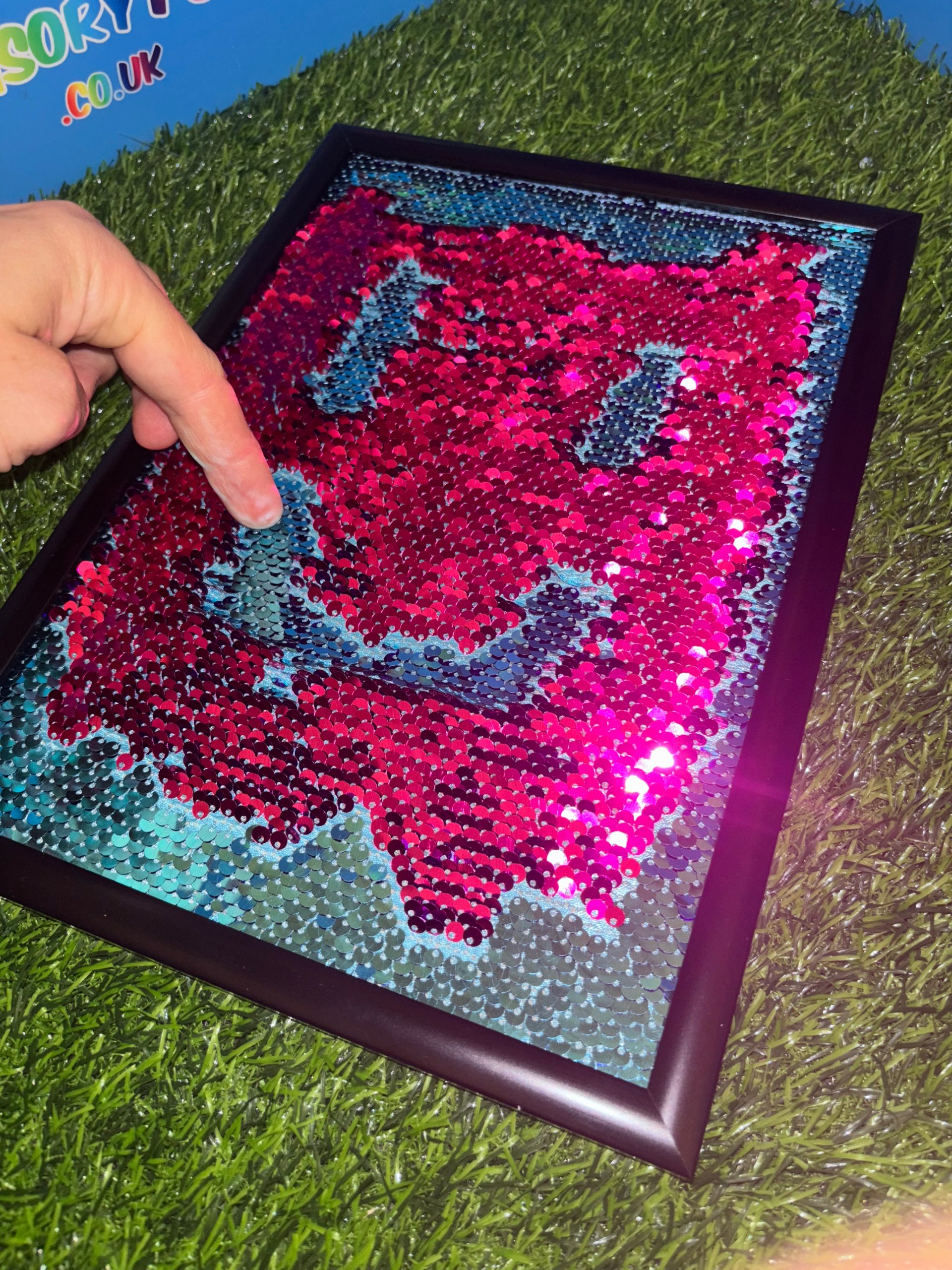 Sequin Wall Board - Image 7