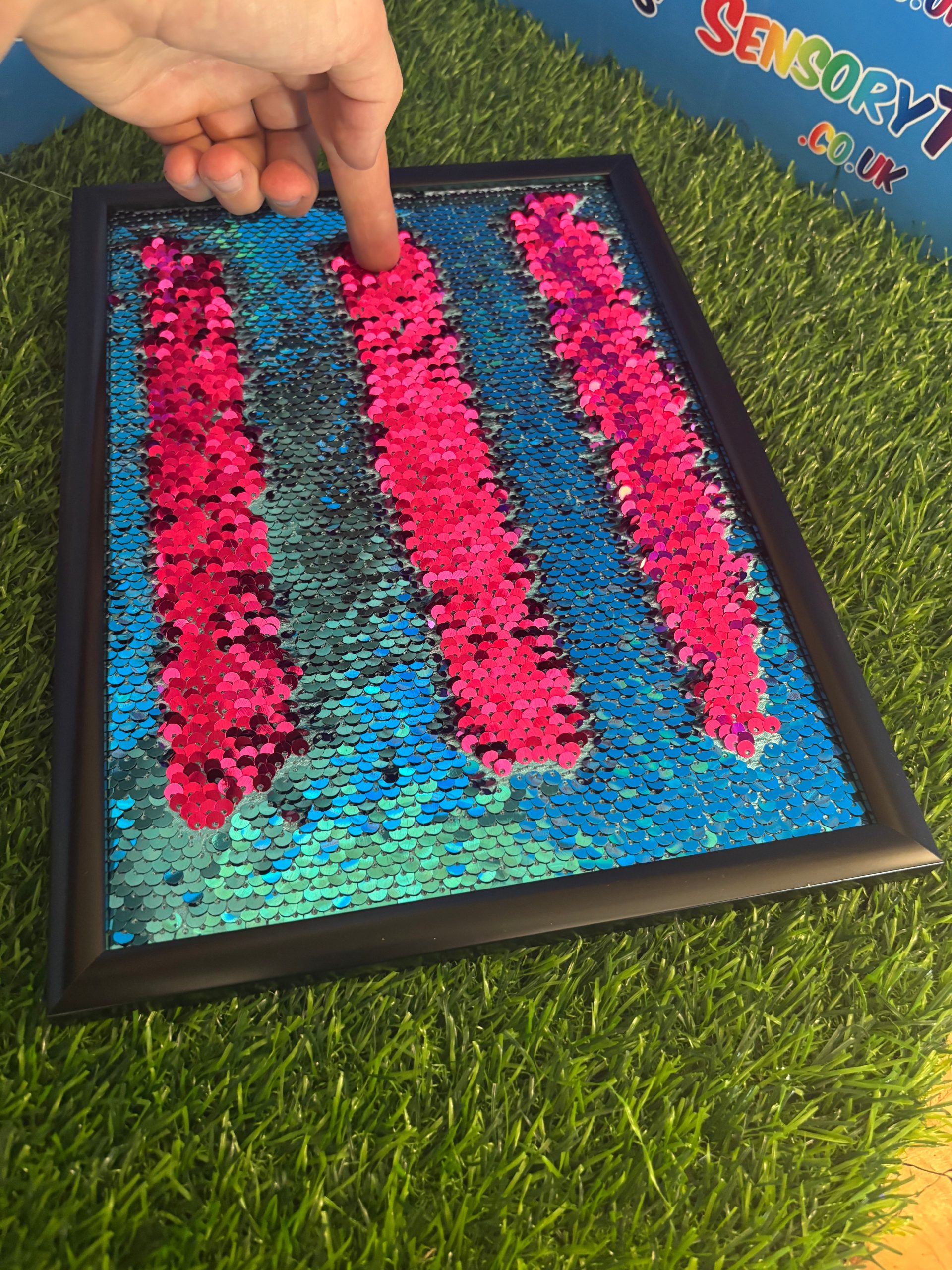 Sequin Wall Board - Image 2