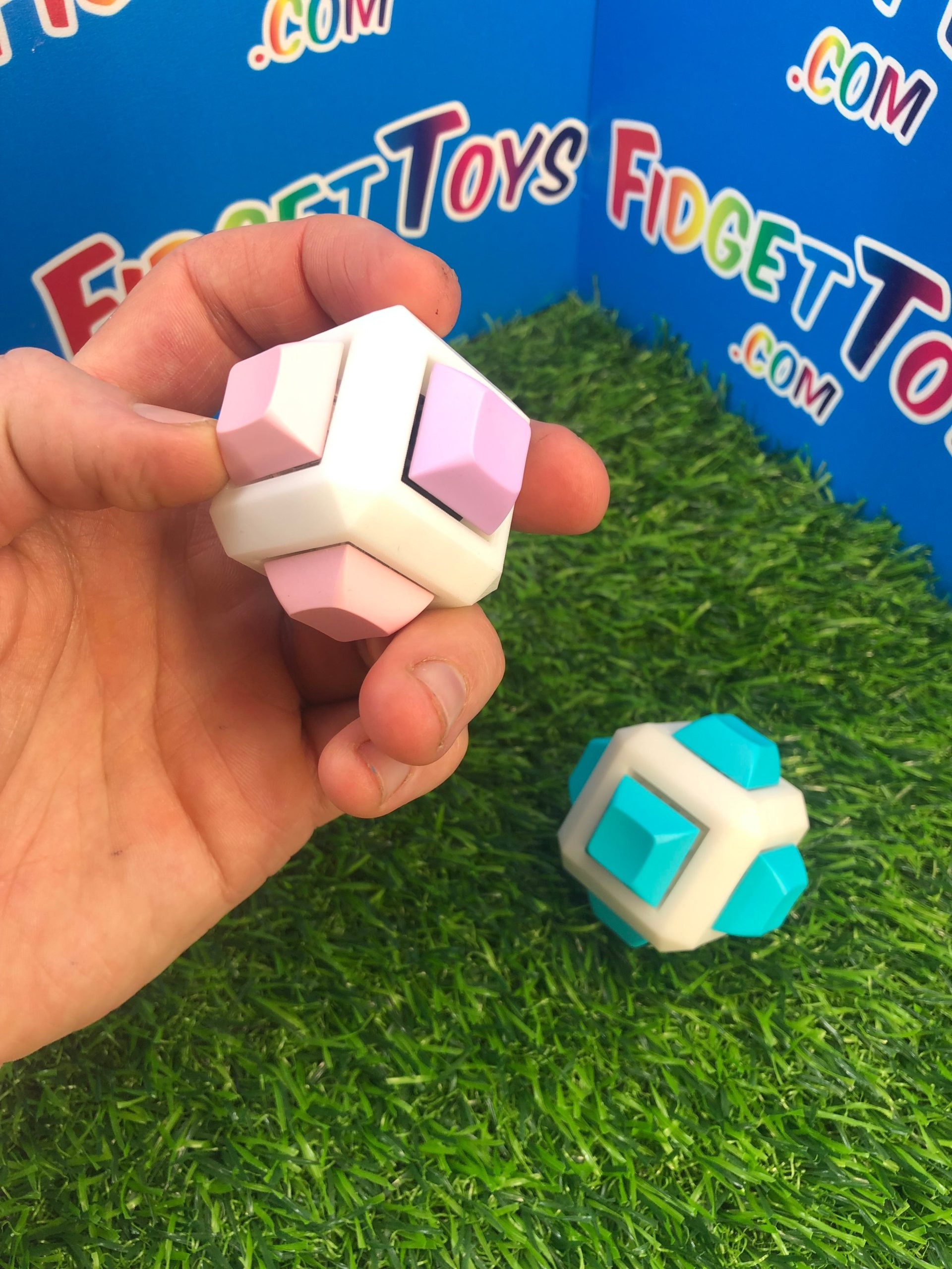 Clicky Mechanical Fidget - Image 11